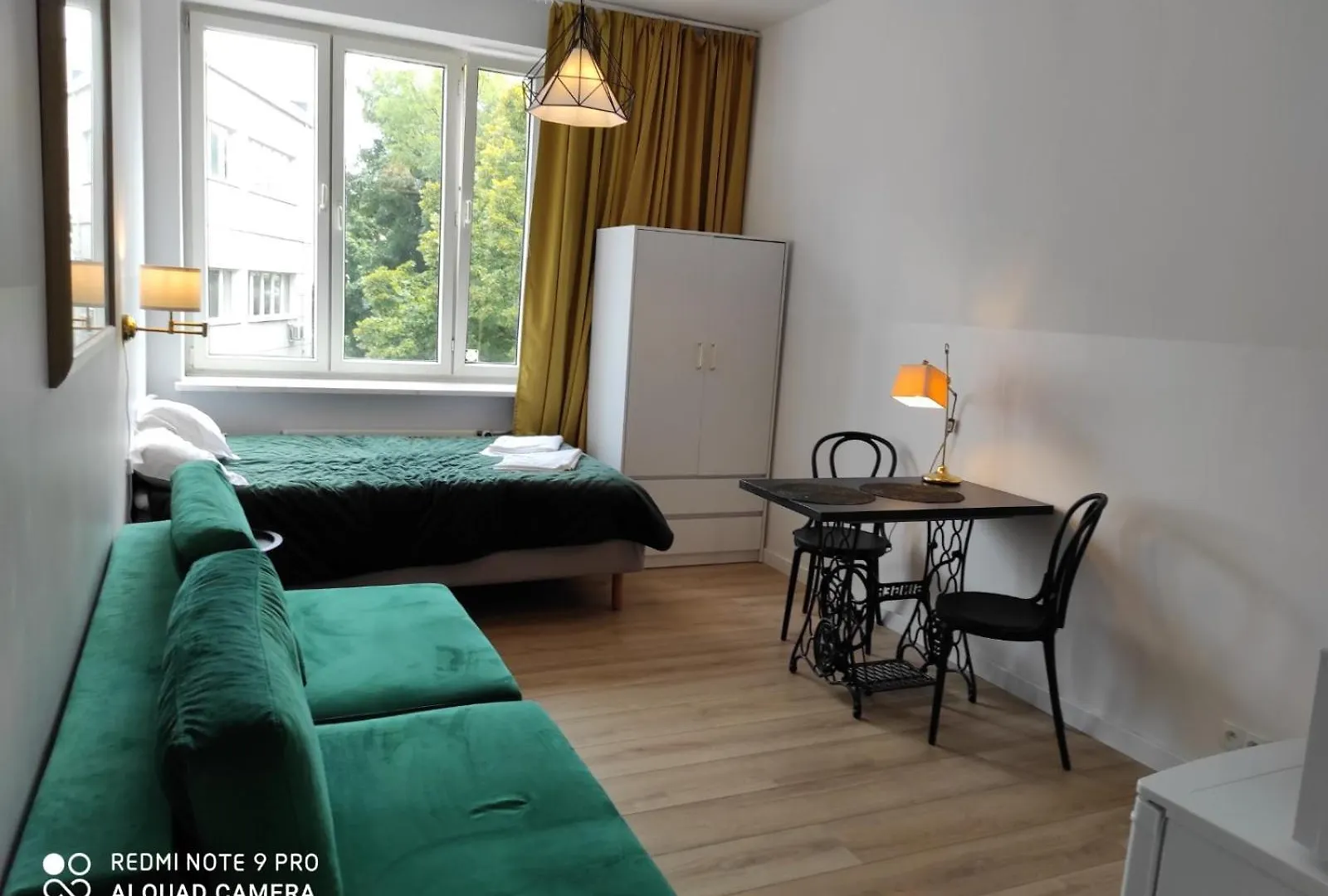 V Airport & West Railway Station Apartments Varsovia
